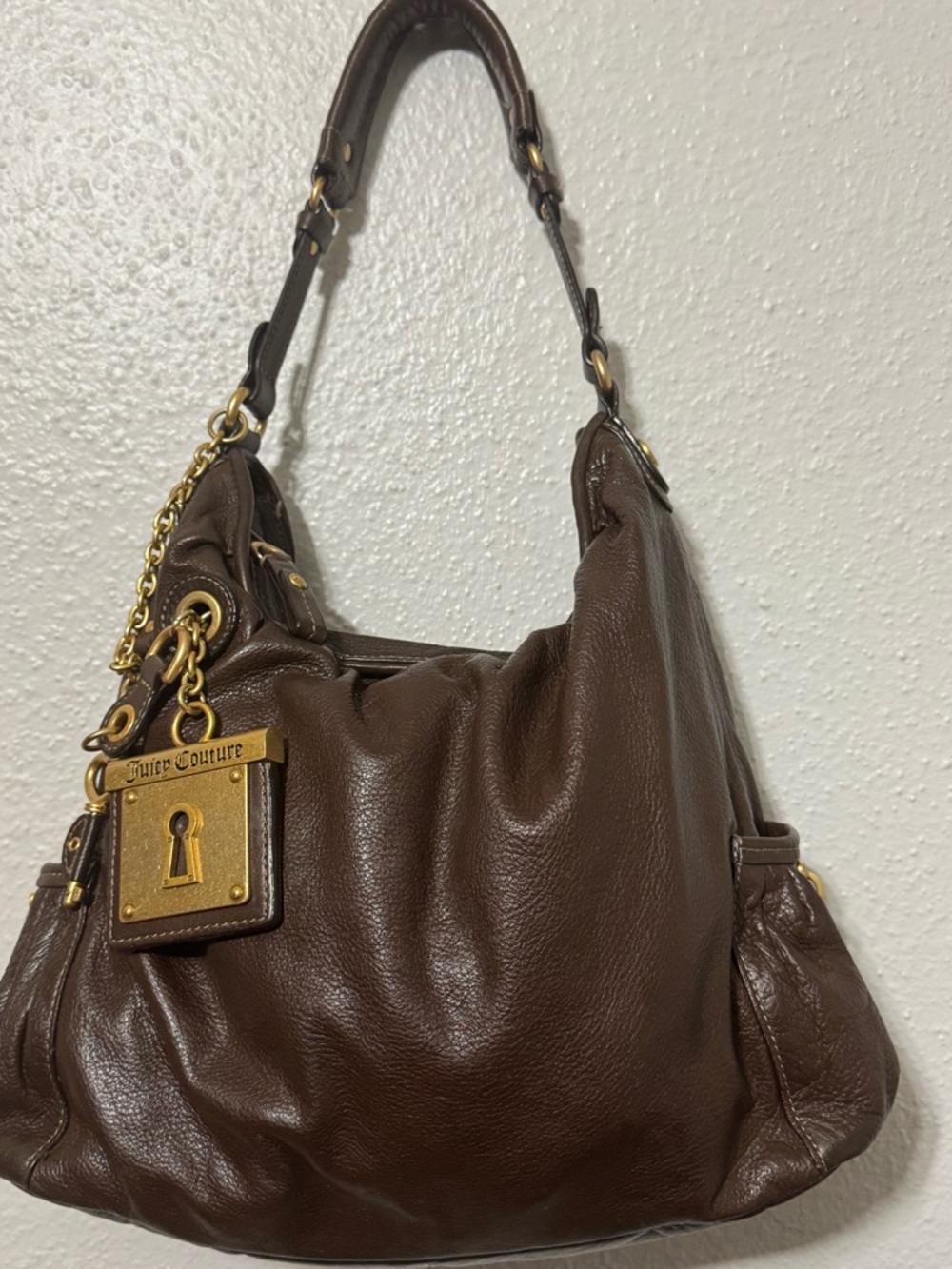 Juicy Couture Chocolate Brown Leather Shoulder Bag with Gold Charm - Picture 3 of 16